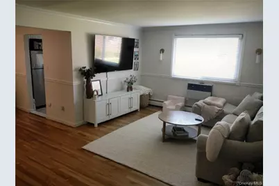 200 Merrick Road #H, Amityville, NY 11701 - Photo 17