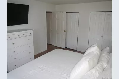 200 Merrick Road #H, Amityville, NY 11701 - Photo 29