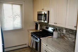 200 Merrick Rd, Amityville, NY 11701 - Photo 21