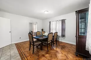 113-01 200th St, Saint Albans, NY 11412 - Photo 7