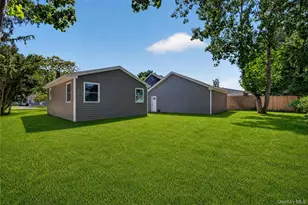 31 Rosemary Pl, East Islip, NY 11730 - Photo 35