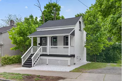 152 N Clinton Street, Poughkeepsie, NY 12601 - Photo 1