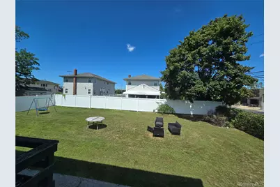 29 Lambert Avenue #1st Floor, Farmingdale, NY 11735 - Photo 1