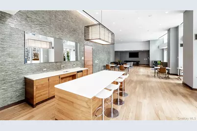4545 Center Boulevard #3714, Long Island City, NY 11109 - Photo 9