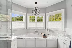 4 Bayview Cir, Manhasset, NY 11030 - Photo 21