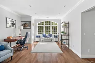 4 Bayview Cir, Manhasset, NY 11030 - Photo 17