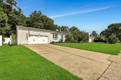 941 Montauk Avenue, Islip Terrace, NY 11752 - Photo 1