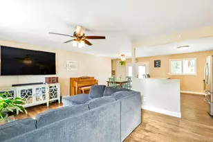 941 Montauk Ave, Islip Terrace, NY 11752 - Photo 5