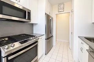 269-10 Grand Central Pkwy, Floral Park, NY 11005 - Photo 11