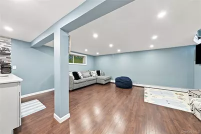 614 Pine Lane, East Meadow, NY 11554 - Photo 23