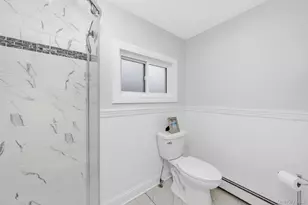 12 Squirrel Ln, Levittown, NY 11756 - Photo 31