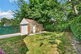 130-29 235th St, Rosedale, NY 11422 - Photo 9