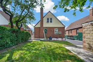 130-29 235th St, Rosedale, NY 11422 - Photo 7