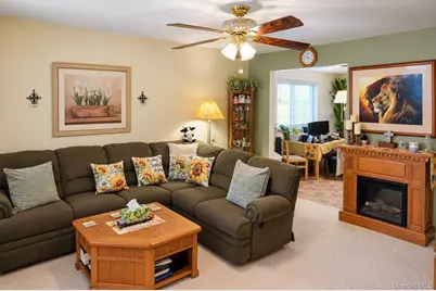40 4th Street W #54, Patchogue, NY 11772 - Photo 3