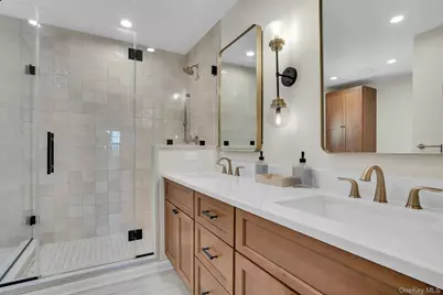 7 Stonehurst Lane, Dix Hills, NY 11746 - Photo 39