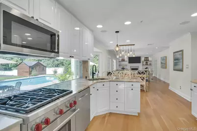 7 Stonehurst Lane, Dix Hills, NY 11746 - Photo 27