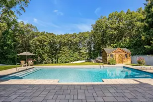 7 Stonehurst Ln, Dix Hills, NY 11746 - Photo 45