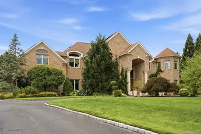 15 Peppermill Lane, Dix Hills, NY 11746 - Photo 3