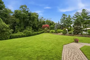 15 Peppermill Ln, Dix Hills, NY 11746 - Photo 39