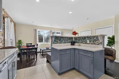 14330 185th Street, Springfield Gardens, NY 11413 - Photo 7