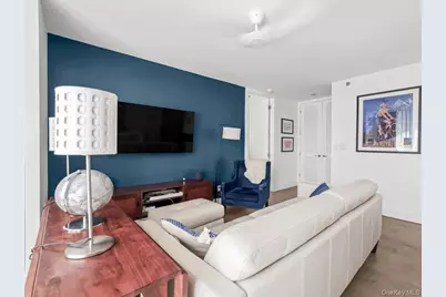 519 Borden Avenue #1H, Long Island City, NY 11101 - Photo 15