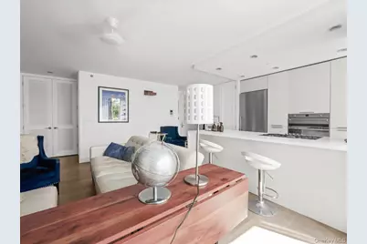 519 Borden Avenue #1H, Long Island City, NY 11101 - Photo 13