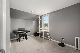 368 Catskill Ave, Lindenhurst, NY 11757 - Photo 13