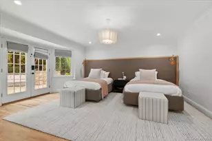 111 Barrett Rd, Lawrence, NY 11559 - Photo 13