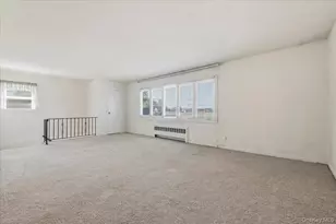 634 Broadway, Bethpage, NY 11714 - Photo 15