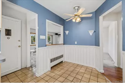 634 Broadway, Bethpage, NY 11714 - Photo 5