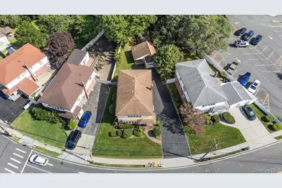 634 Broadway, Bethpage, NY 11714 - Photo 31