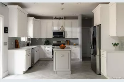 136 Stratford Drive, Poughkeepsie, NY 12603 - Photo 9