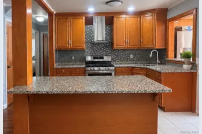 24 Wheeler Avenue, Valley Stream, NY 11580 - Photo 5
