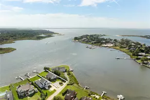 38 Old Fort Ln, Southampton, NY 11968 - Photo 37
