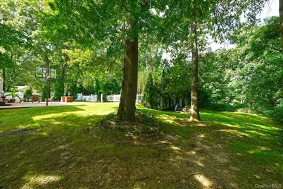 4 Village Hill Drive, Dix Hills, NY 11746 - Photo 49