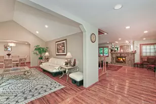 4 Village Hill Dr, Dix Hills, NY 11746 - Photo 9
