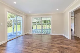 19 Victoria Ln, Manorville, NY 11949 - Photo 11
