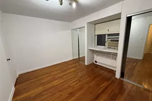 220-20 Stronghurst Ave, Queens Village, NY 11427 - Photo 7