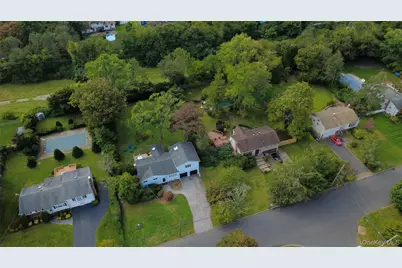 5 Lansing Lane, East Northport, NY 11731 - Photo 3