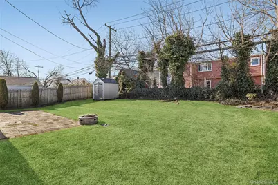 22 Shelter Lane, Levittown, NY 11756 - Photo 13