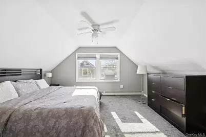 22 Shelter Lane, Levittown, NY 11756 - Photo 9