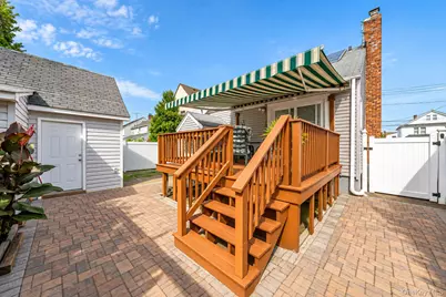 67 Holly Avenue, Hempstead, NY 11550 - Photo 17