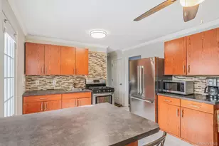 24 Lantern St, Huntington, NY 11743 - Photo 5