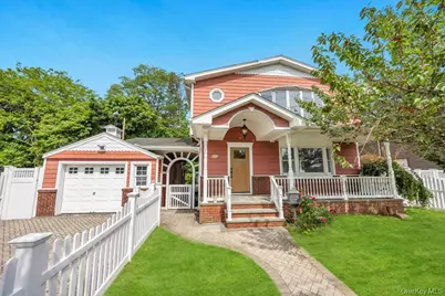 2331 Neptune Avenue, Seaford, NY 11783 - Photo 3