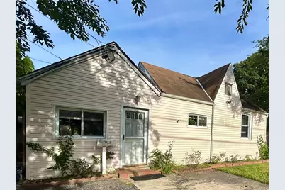 302 McCall Avenue, West Islip, NY 11795 - Photo 3