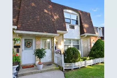 10 Glen Hollow Drive #C56, Holtsville, NY 11742 - Photo 1