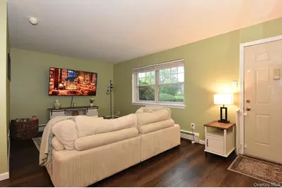10 Glen Hollow Drive #C56, Holtsville, NY 11742 - Photo 5