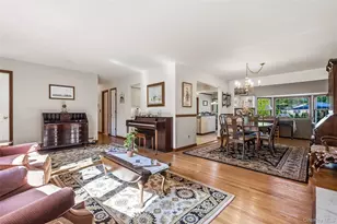 1035 Theresa Dr, Mattituck, NY 11952 - Photo 5