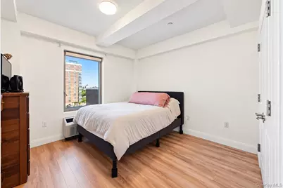 2818 Astoria Boulevard #602, Long Island City, NY 11102 - Photo 5