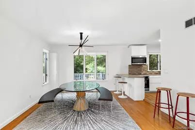 422 Montauk Highway, Southampton, NY 11968 - Photo 9